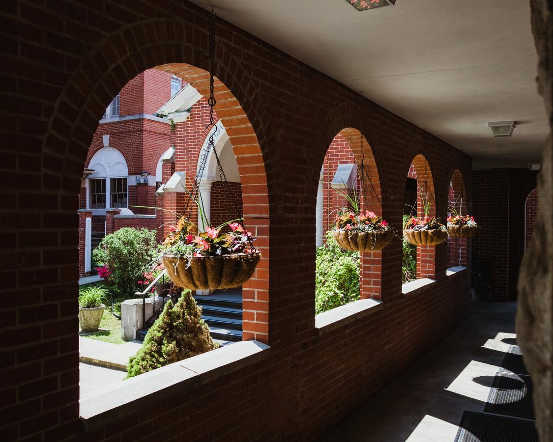 스프링필드 The Mansion At Elfindale B&B 외부 사진